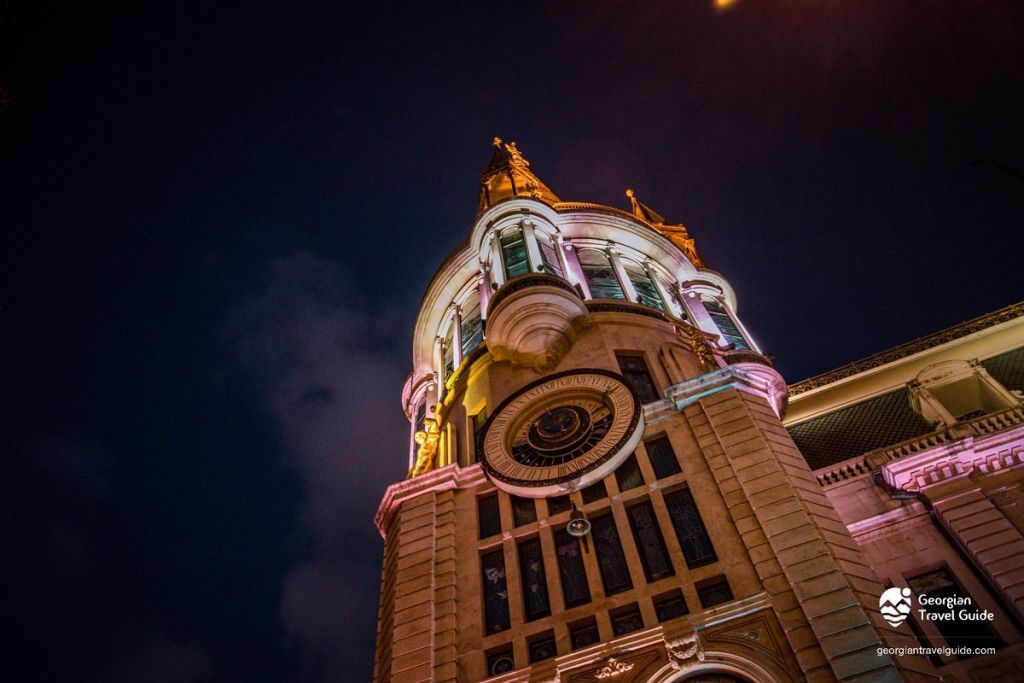 برج ساعت نجومی باتومی | یکی از جاذبههای برجسته گرجستان و ساعت معروف باتومی